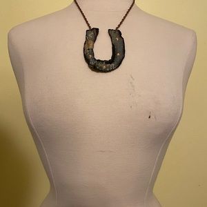 Tin Horse shoe cutout necklace
